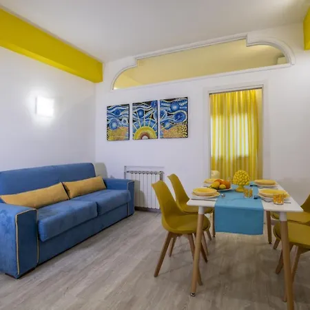 Happy Flat * Sorrento